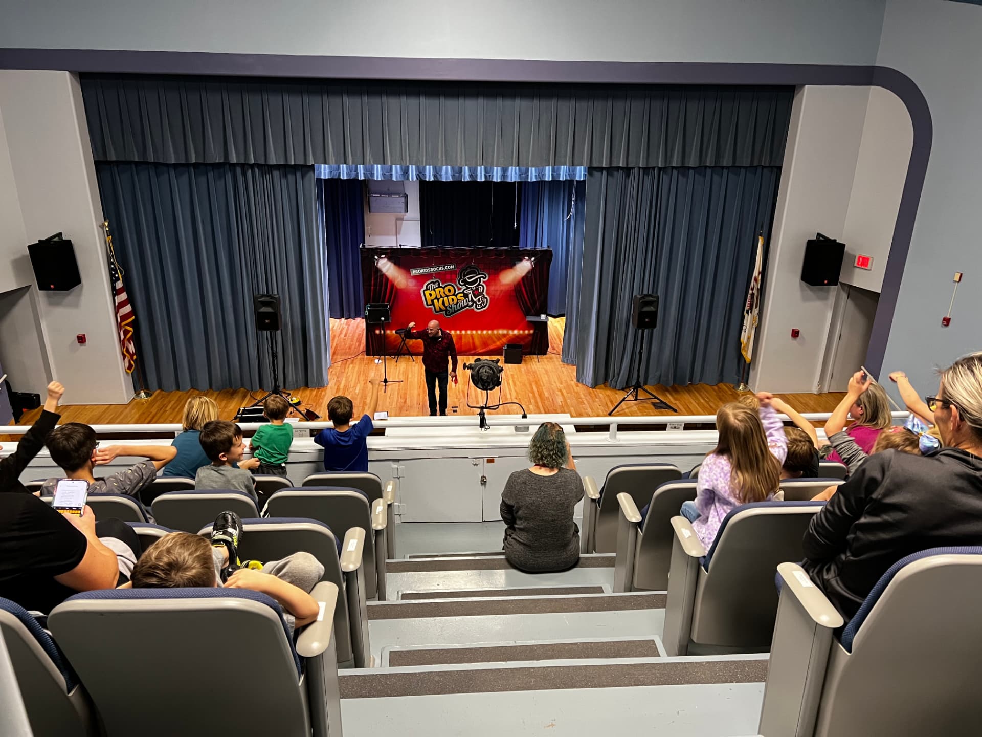 The Pro-Kids Show at Husmann Elementary in Crystal Lake
